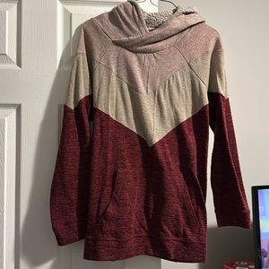 Crowl neck sweatshirt